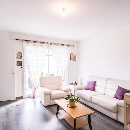 Charmante Maison Avec Piscine Apartmán *