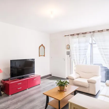Apartmán Charmante Maison Avec Piscine *